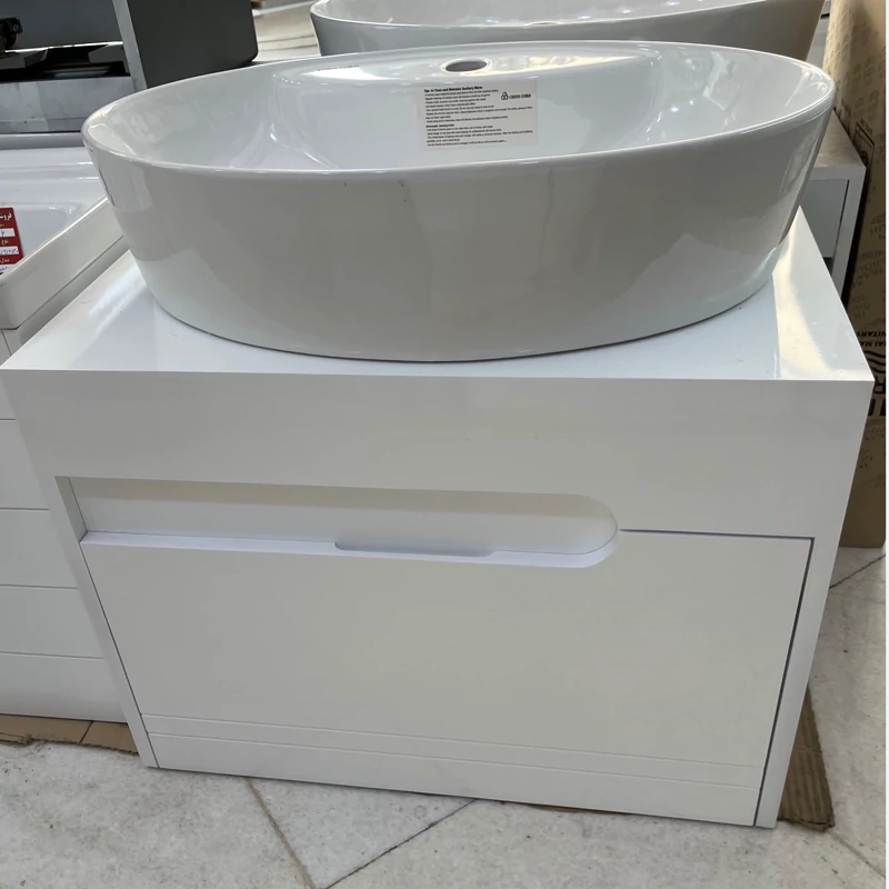 روشویی کابینتی pvc سفید سایز 60 در 40 با سنگ چینی کرد